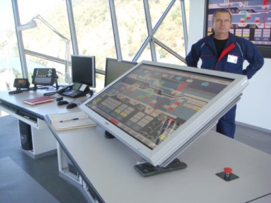 Nuclearelectrica dă 54 mil. lei pentru perfecţionarea personalului